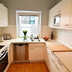 Penthouse Hafenblick - Private Sauna - Teil Der Holidayescapes Kollektion Апартаменты *
