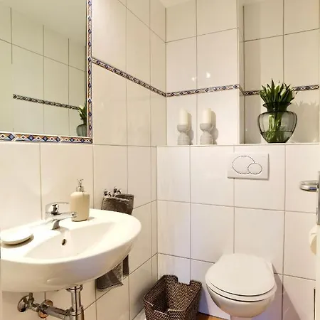 Penthouse Hafenblick - Private Sauna - Teil Der Holidayescapes Kollektion *