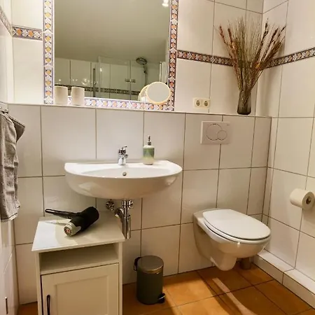 Penthouse Hafenblick - Private Sauna - Teil Der Holidayescapes Kollektion Lubeka