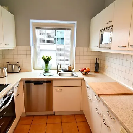 Penthouse Hafenblick - Private Sauna - Teil Der Holidayescapes Kollektion Апартаменты *